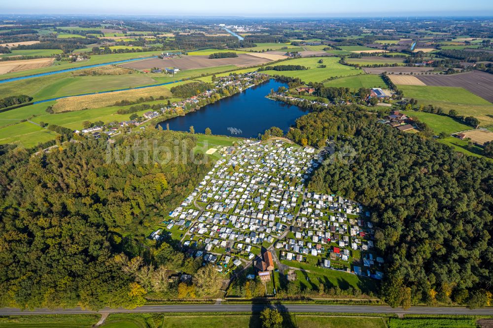 Ternsche aus der Vogelperspektive: Campingplatz Seepark Ternsche am Seeufer des Ternscher See in Ternsche im Bundesland Nordrhein-Westfalen, Deutschland