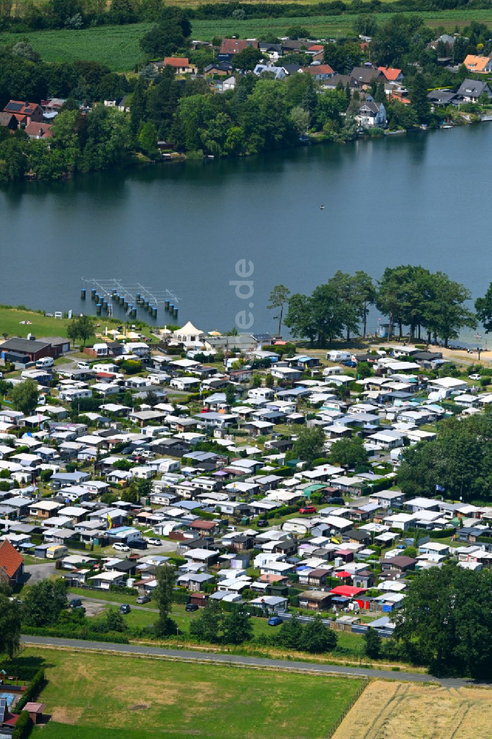 Luftbild Ternsche - Campingplatz am Seeufer Temscher See in Ternsche im Bundesland Nordrhein-Westfalen, Deutschland