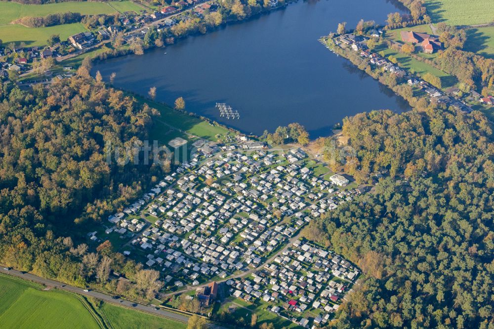 Ternsche von oben - Campingplatz am Seeufer Temscher See in Ternsche im Bundesland Nordrhein-Westfalen, Deutschland