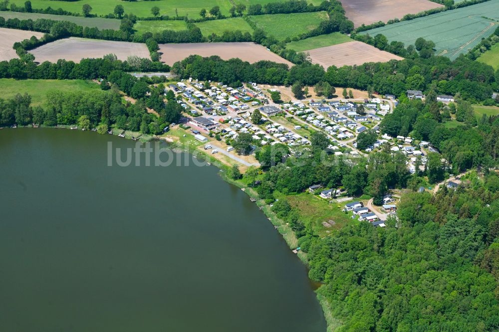 Luftbild Borgdorf-Seedorf - Campingplatz mit Wohnwagen und Zelten in Borgdorf-Seedorf im Bundesland Schleswig-Holstein