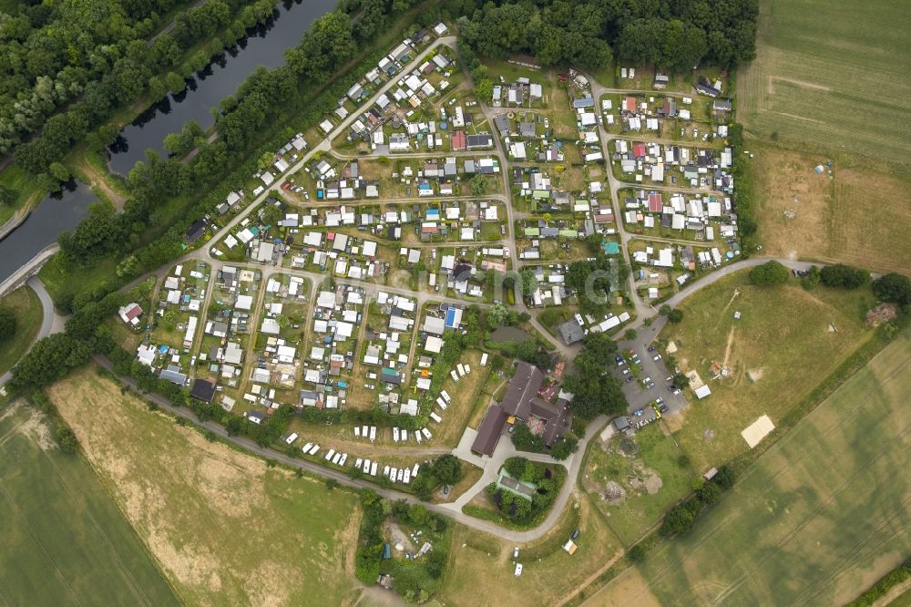 Datteln von oben - Campingplatz mit Wohnwagen und Zelten in Datteln im Bundesland Nordrhein-Westfalen