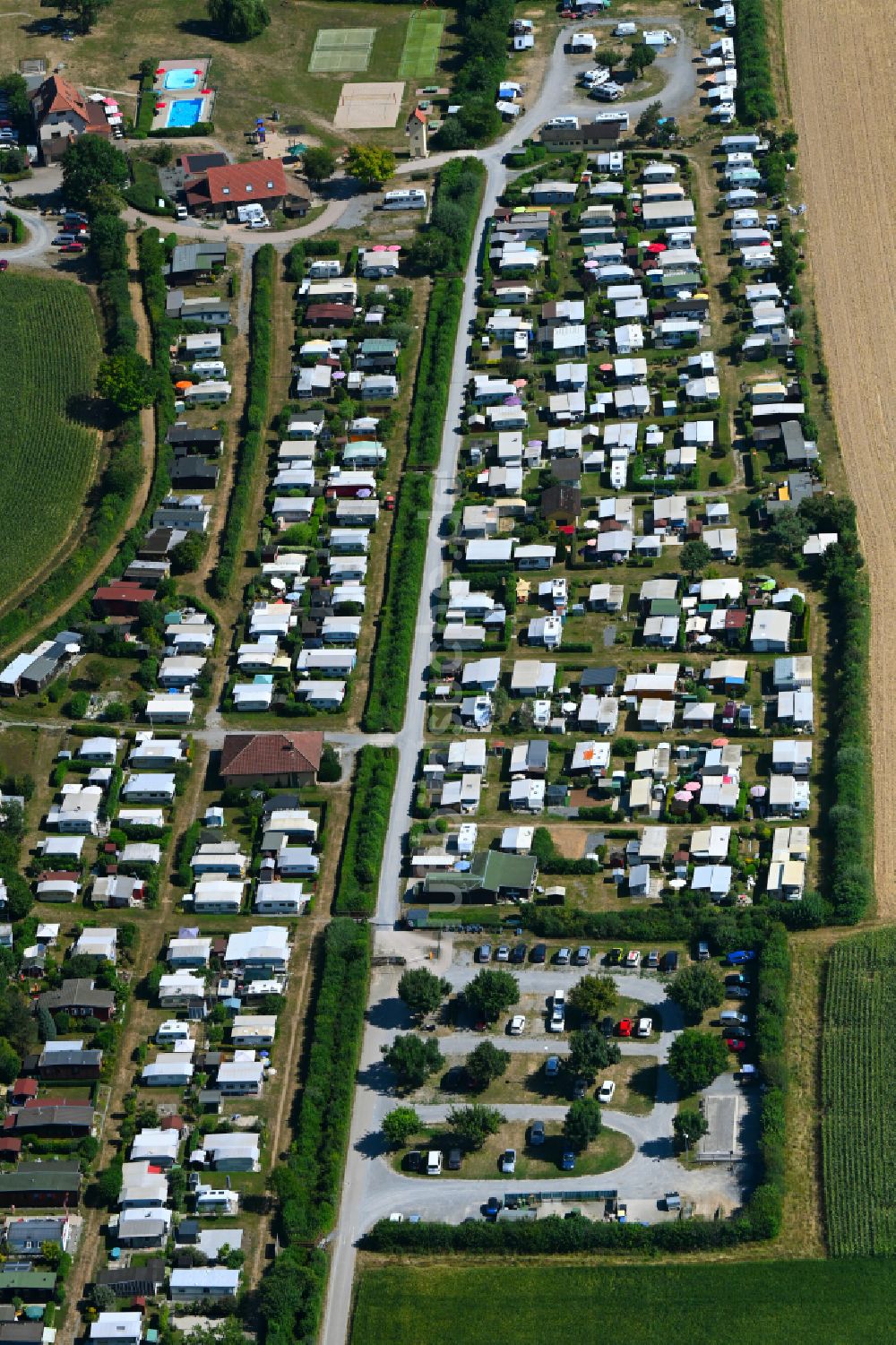 Eichmühle von oben - Campingplatz mit Wohnwagen und Zelten in Eichmühle im Bundesland Baden-Württemberg, Deutschland