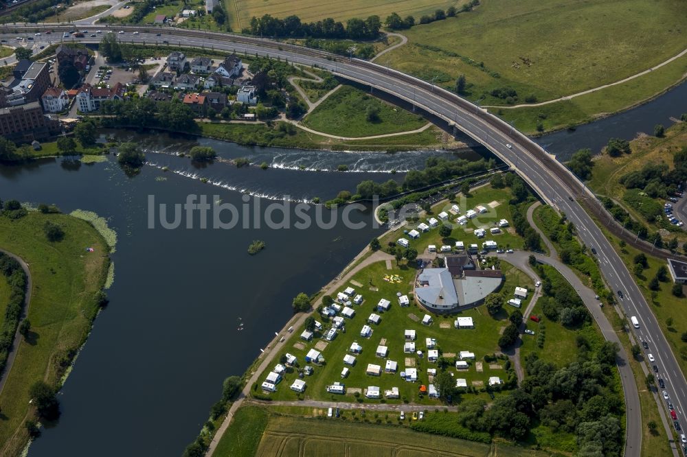 Hattingen aus der Vogelperspektive: Campingplatz mit Wohnwagen und Zelten in Hattingen im Bundesland Nordrhein-Westfalen