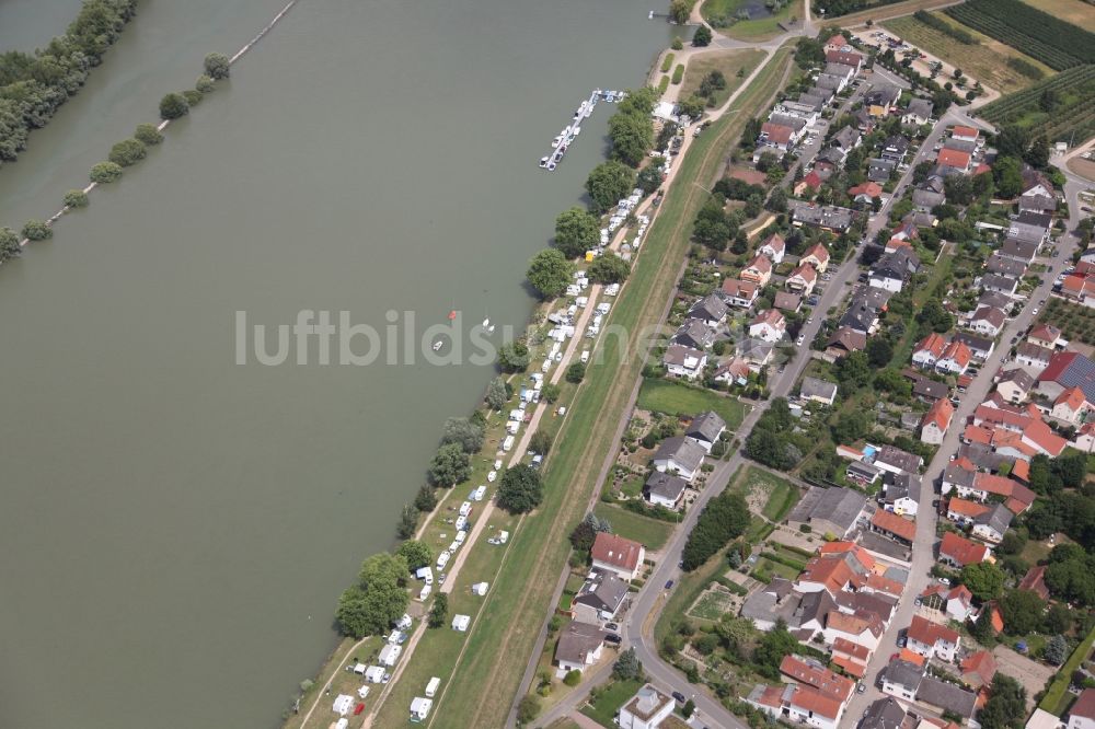 Luftaufnahme Heidesheim am Rhein - Campingplatz mit Wohnwagen und Zelten in Heidesheim am Rhein im Bundesland Rheinland-Pfalz