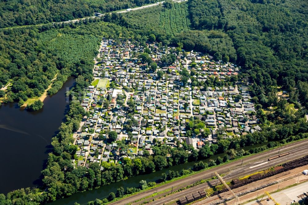 Luftaufnahme Mülheim an der Ruhr - Campingplatz mit Wohnwagen und Zelten in Mülheim an der Ruhr im Bundesland Nordrhein-Westfalen