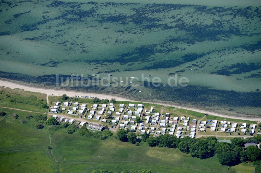 Noer von oben - Campingplatz mit Wohnwagen und Zelten in Noer im Bundesland Schleswig-Holstein