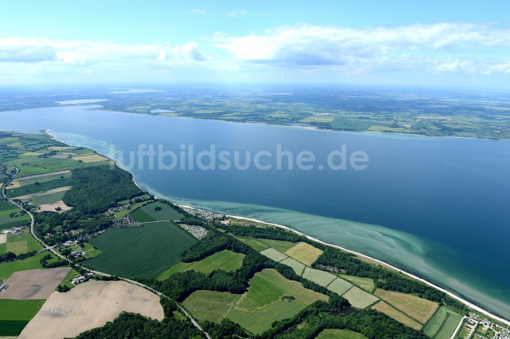 Noer aus der Vogelperspektive: Campingplatz mit Wohnwagen und Zelten in Noer im Bundesland Schleswig-Holstein