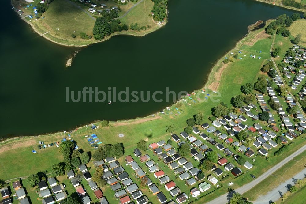 Luftbild Pöhl - Campingplatz mit Wohnwagen und Zelten in Pöhl im Bundesland Sachsen