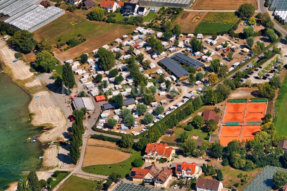 Reichenau von oben - Campingplatz mit Wohnwagen und Zelten in Reichenau im Bundesland Baden-Württemberg, Deutschland