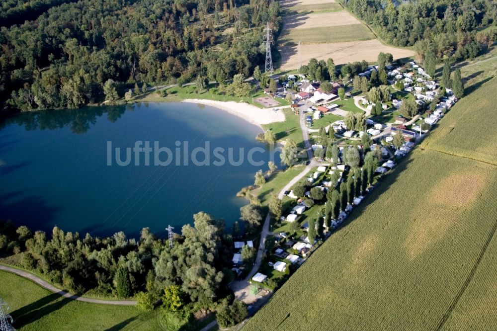 Luftaufnahme Rœschwoog - Campingplatz mit Wohnwagen und Zelten in Rœschwoog in Grand Est, Frankreich