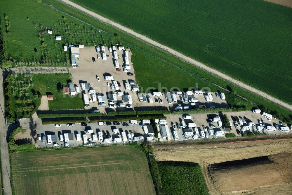 Luftaufnahme Saint-Cyr-l'École - Campingplatz mit Wohnwagen und Zelten in Saint-Cyr-l'École in Ile-de-France, Frankreich