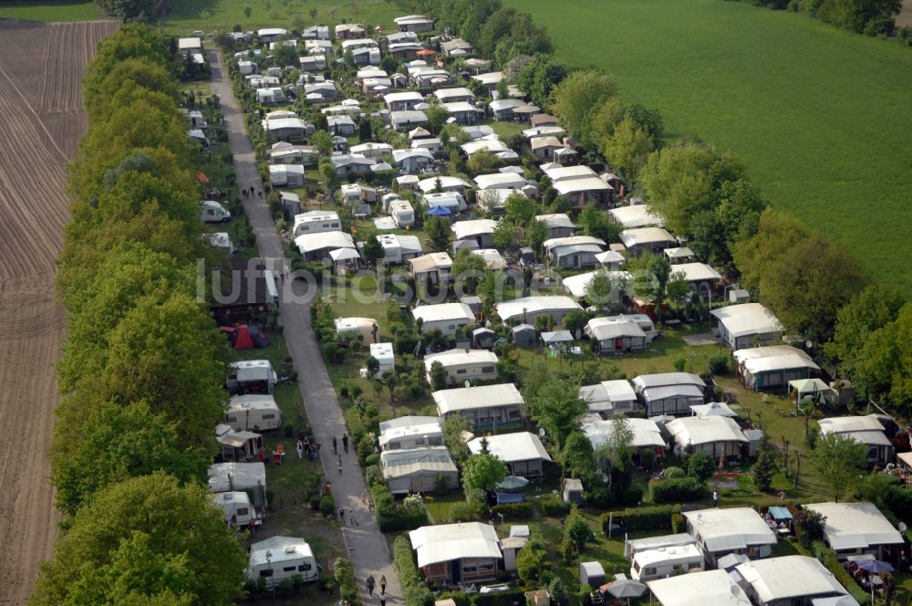 Luftbild Tiefensee - Campingplatz mit Wohnwagen und Zelten in Tiefensee im Bundesland Brandenburg, Deutschland