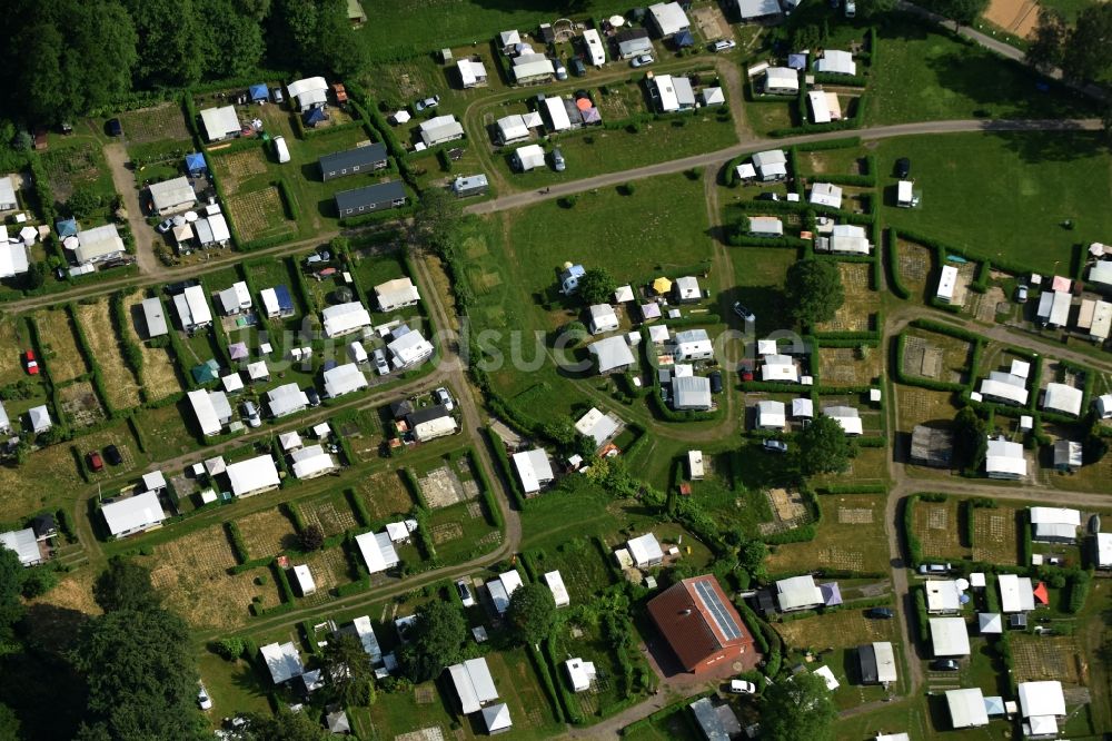 Luftaufnahme Wittenborn - Campingplatz mit Wohnwagen und Zelten in Wittenborn im Bundesland Schleswig-Holstein