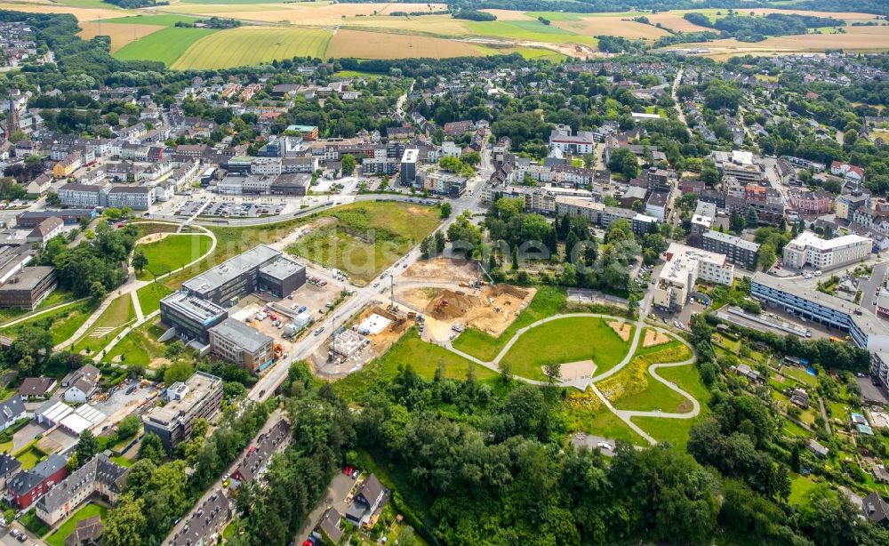 Heiligenhaus aus der Vogelperspektive: Campus- Gebäude der Fachhochschule Bochum am Panorama Park - Hefelmannpark in Heiligenhaus im Bundesland Nordrhein-Westfalen