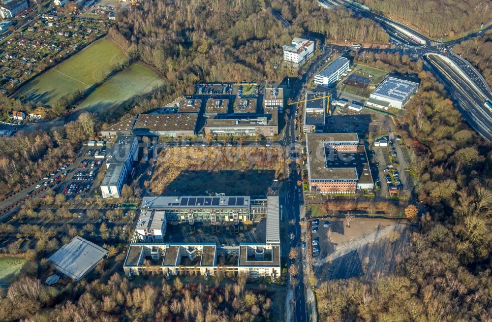 Luftbild Bochum - Campus- Gebäude der Fachhochschule EBZ Business School GmbH und das EBZ - Europäisches Bildungszentrum der Wohnungs- und Immobilienwirtschaft im Ortsteil Weitmar in Bochum im Bundesland Nordrhein-Westfalen