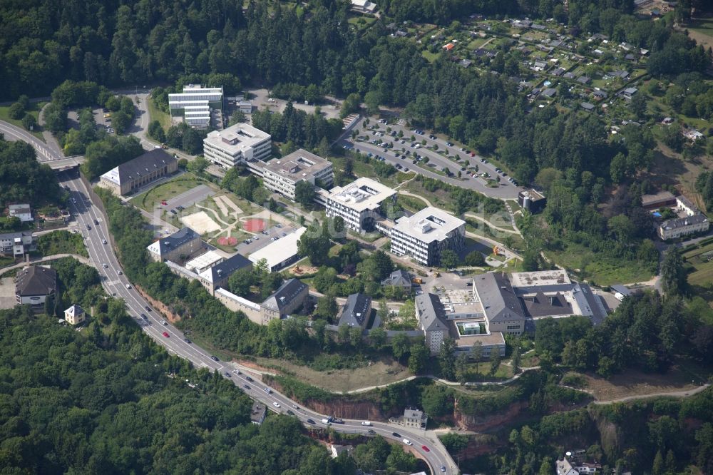 Trier aus der Vogelperspektive: Campus- Gebäude der Fachhochschule Trier in Trier im Bundesland Rheinland-Pfalz, Deutschland