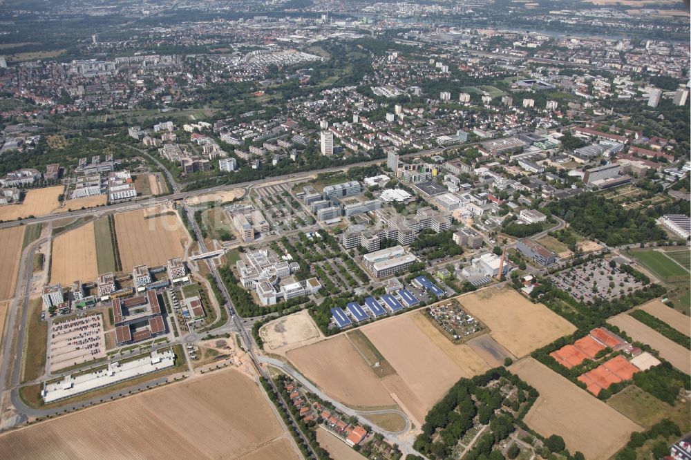 Luftbild Mainz - Campus- Gebäude der Johannes Gutenberg Universität in Mainz im Bundesland Rheinland-Pfalz