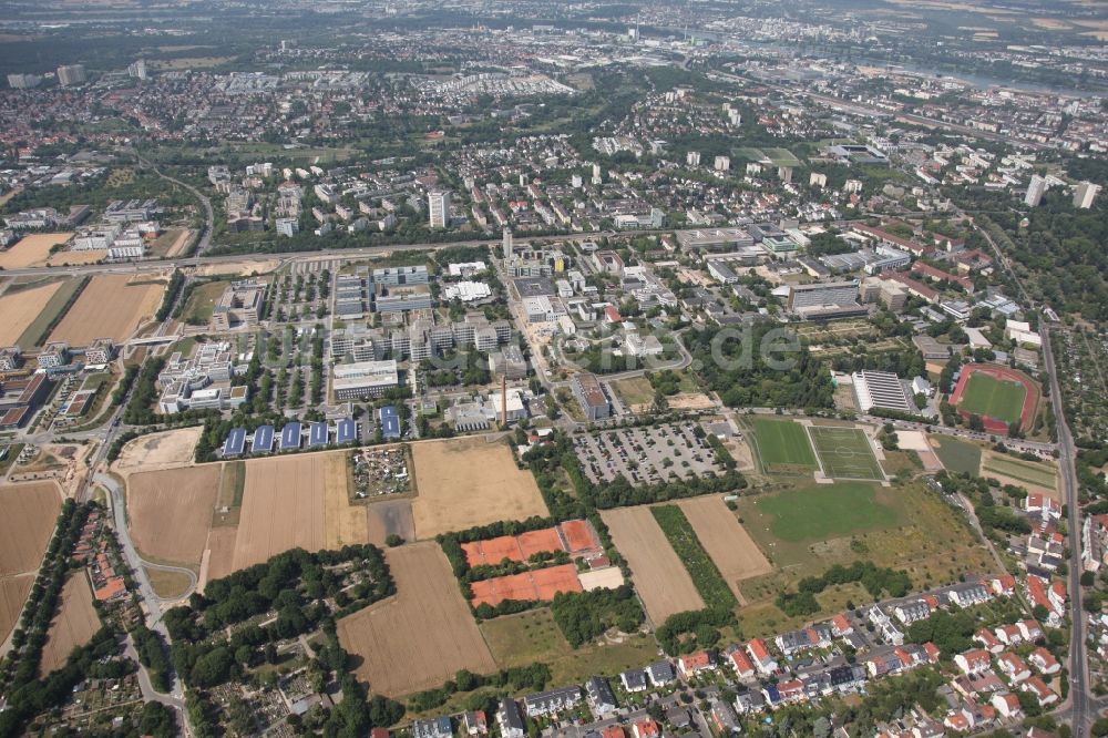 Luftaufnahme Mainz - Campus- Gebäude der Johannes Gutenberg Universität in Mainz im Bundesland Rheinland-Pfalz