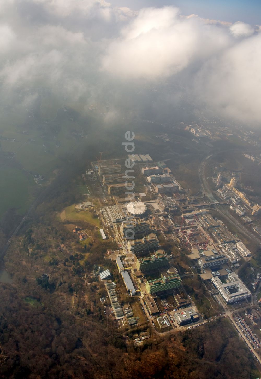 Luftaufnahme Bochum - Campus- Gebäude der Ruhr-Universität in Bochum im Bundesland Nordrhein-Westfalen