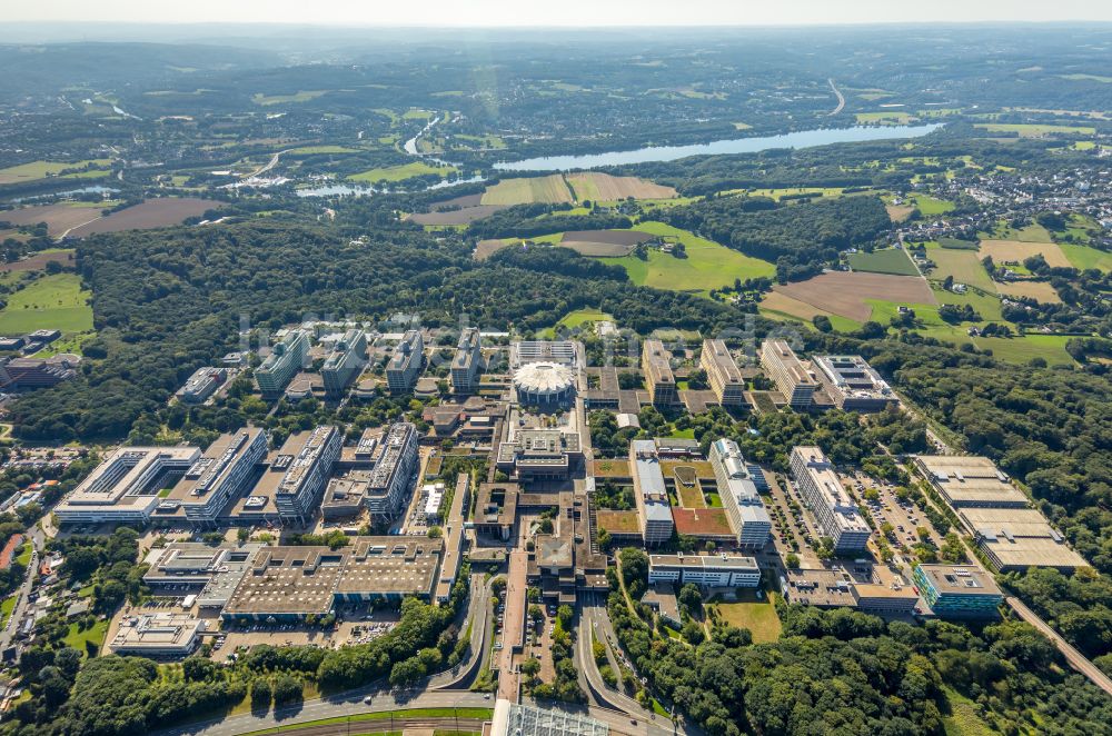 Bochum aus der Vogelperspektive: Campus- Gebäude der Ruhr-Universität in Bochum im Bundesland Nordrhein-Westfalen