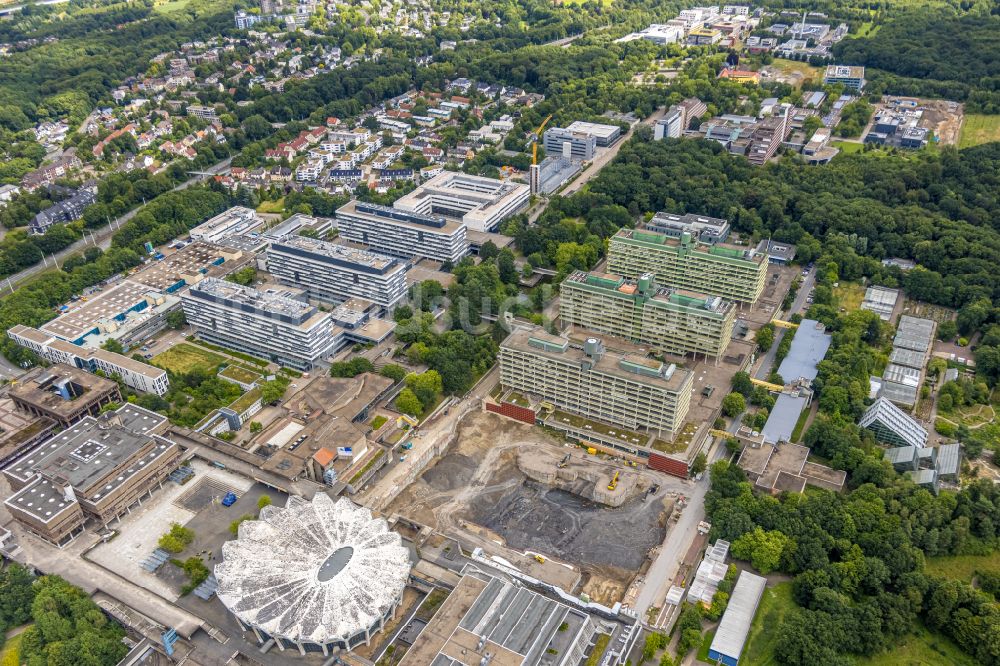 Bochum aus der Vogelperspektive: Campus- Gebäude der Ruhr-Universität in Bochum im Bundesland Nordrhein-Westfalen