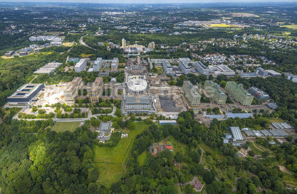 Bochum aus der Vogelperspektive: Campus- Gebäude der Ruhr-Universität in Bochum im Bundesland Nordrhein-Westfalen