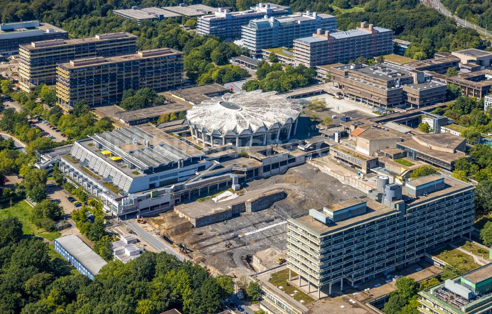 Bochum aus der Vogelperspektive: Campus- Gebäude der Ruhr-Universität in Bochum im Bundesland Nordrhein-Westfalen