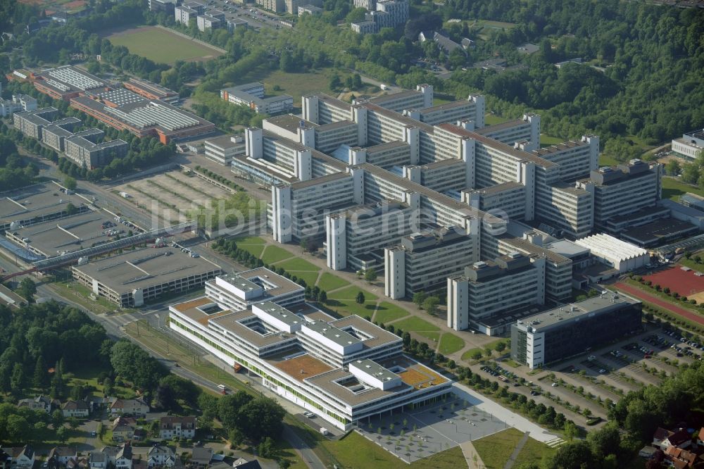 Luftaufnahme Bielefeld - Campus- Gebäude der Universität in Bielefeld im Bundesland Nordrhein-Westfalen