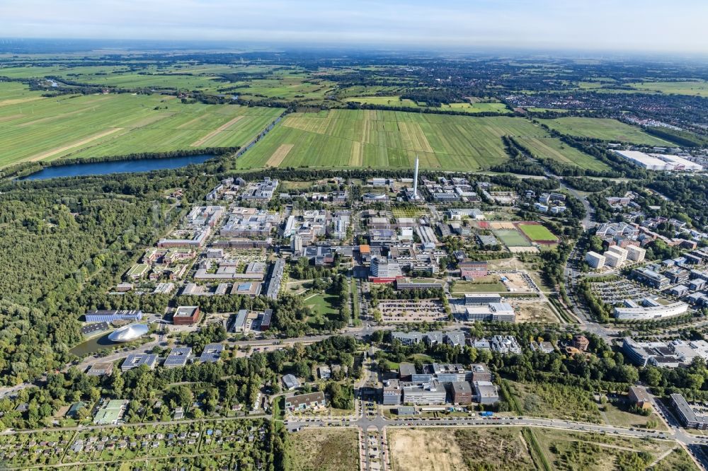 Bremen aus der Vogelperspektive: Campus- Gebäude der Universität Bremen im Ortsteil Lehe in Bremen, Deutschland