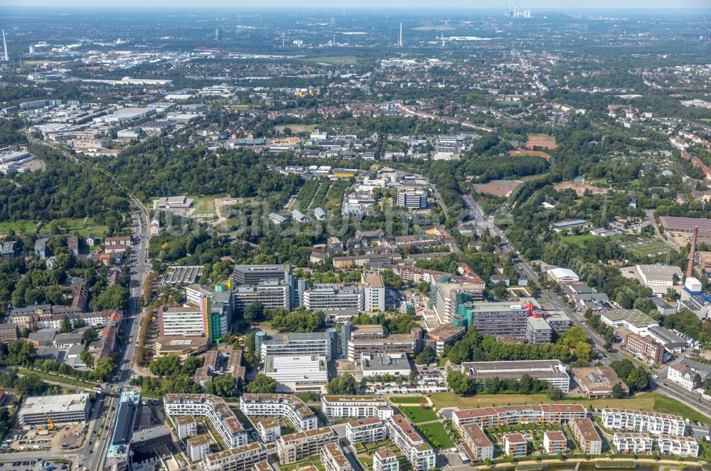 Luftbild Essen - Campus- Gebäude der Universität Duisburg-Essen in Essen im Bundesland Nordrhein-Westfalen - NRW, Deutschland