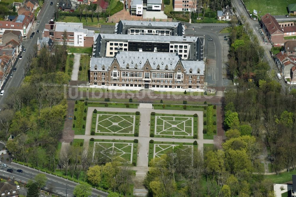 Luftaufnahme Lens - Campus- Gebäude der Universität Faculte des Sciences an der Jean Perrin Rue Jean Souvraz in Lens in Nord-Pas-de-Calais Picardie, Frankreich