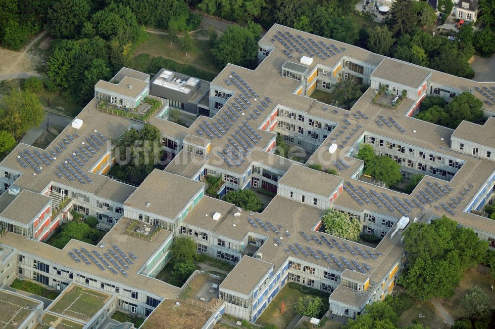 Berlin von oben - Campus- Gebäude der Universität Freie Universität in Berlin