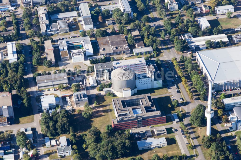 Luftbild Eggenstein-Leopoldshafen - Campus- Gebäude der Universität KIT Karlsruher Institut für Technologie in Eggenstein-Leopoldshafen im Bundesland Baden-Württemberg, Deutschland