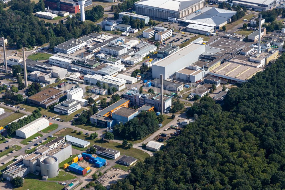 Eggenstein-Leopoldshafen von oben - Campus- Gebäude der Universität KIT Karlsruher Institut für Technologie in Eggenstein-Leopoldshafen im Bundesland Baden-Württemberg, Deutschland