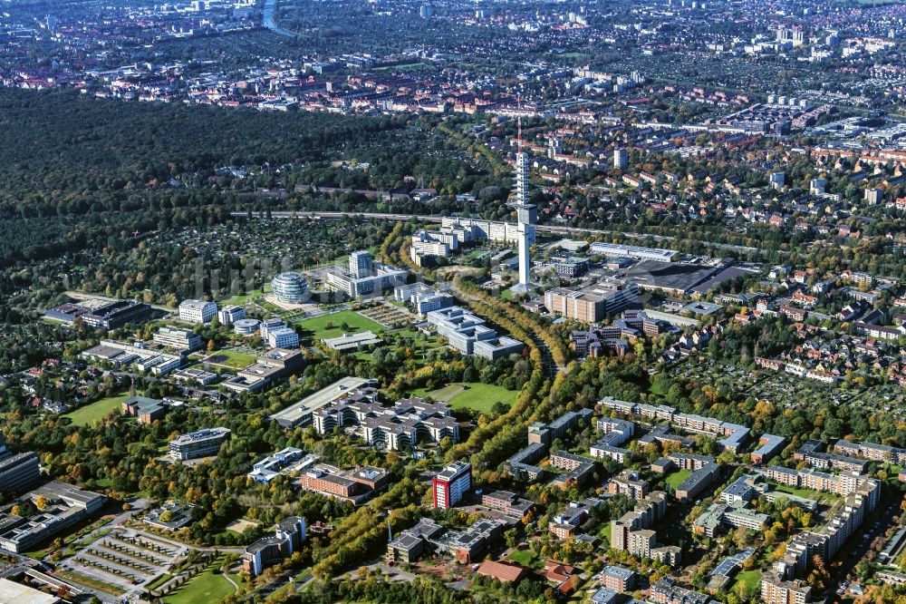 Hannover aus der Vogelperspektive: Campus- Gebäude der Universität Medizinische Hochschule Hannover (MHH) im Ortsteil Buchholz-Kleefeld in Hannover im Bundesland Niedersachsen, Deutschland