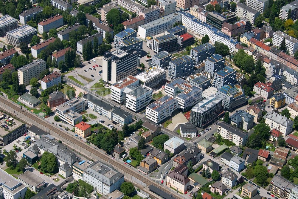 Salzburg von oben - Campus- Gebäude der Universität Paracelsus Medizinische Privatuniversität in Salzburg in Österreich