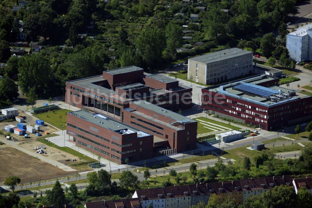 Luftaufnahme Rostock - Campus- Gebäude der Universität in Rostock im Bundesland Mecklenburg-Vorpommern