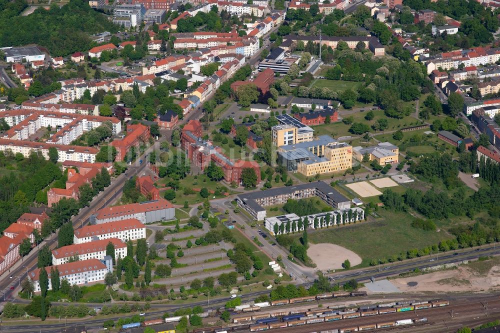 Luftaufnahme Brandenburg an der Havel - Campus- Gebäude der Universität der Technische Hochschule in Brandenburg an der Havel im Bundesland Brandenburg, Deutschland