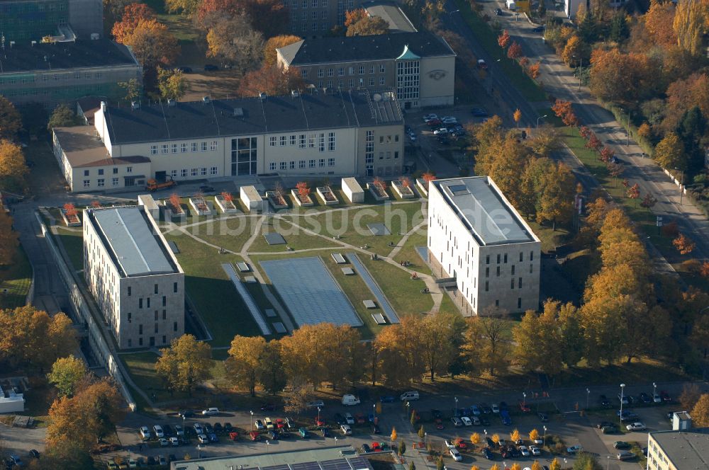 Dresden von oben - Campus- Gebäude der Universität TU Technische Universität in Dresden im Bundesland Sachsen, Deutschland