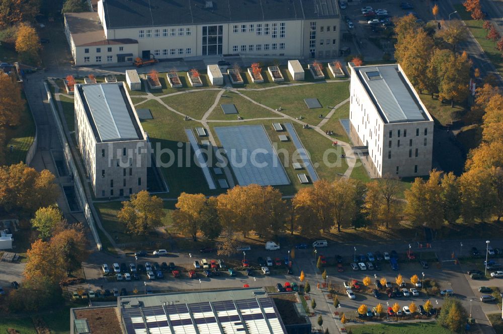 Dresden aus der Vogelperspektive: Campus- Gebäude der Universität TU Technische Universität in Dresden im Bundesland Sachsen, Deutschland