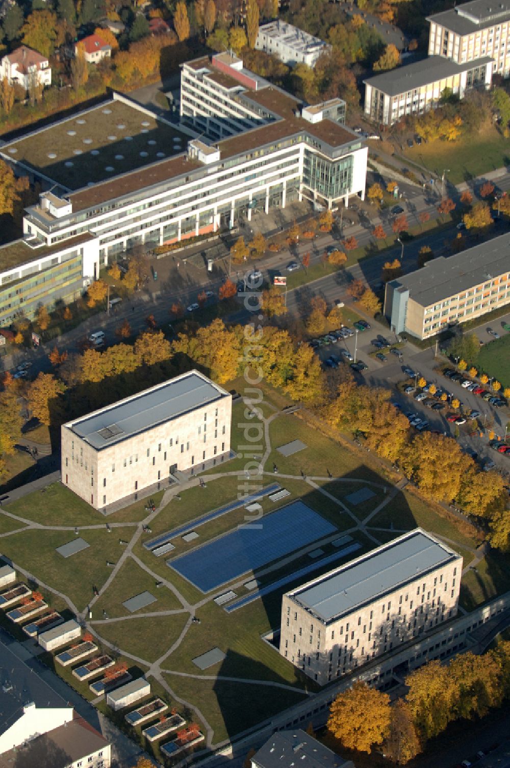 Luftaufnahme Dresden - Campus- Gebäude der Universität TU Technische Universität in Dresden im Bundesland Sachsen, Deutschland