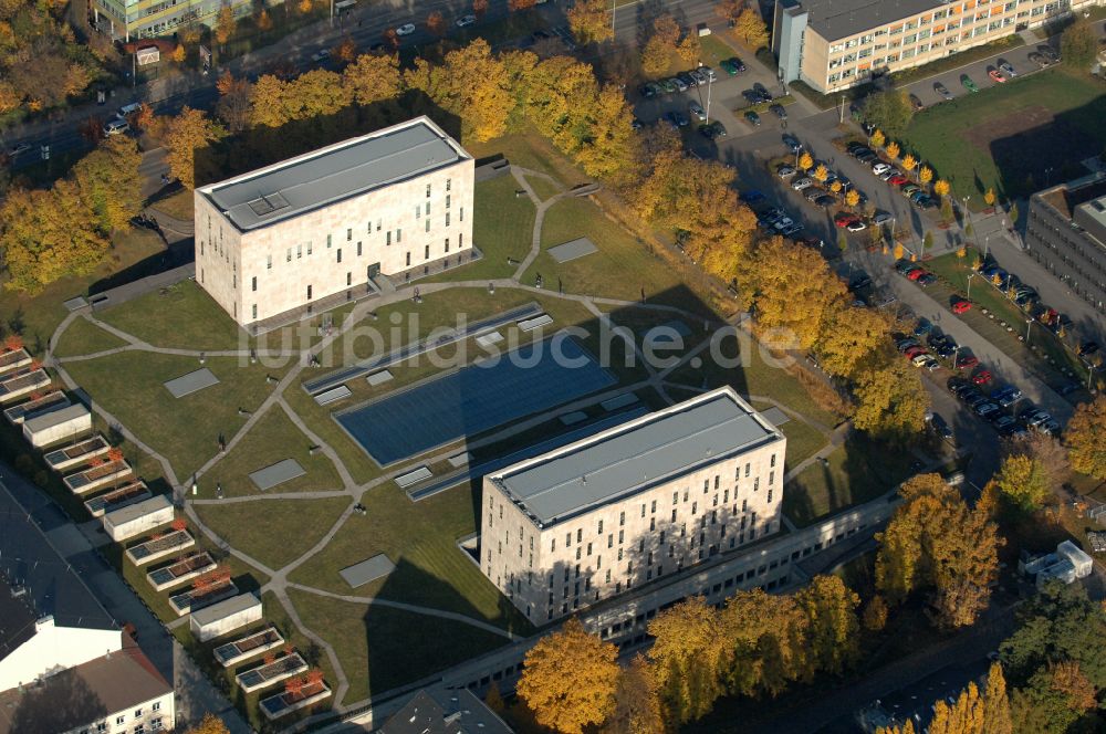 Dresden von oben - Campus- Gebäude der Universität TU Technische Universität in Dresden im Bundesland Sachsen, Deutschland