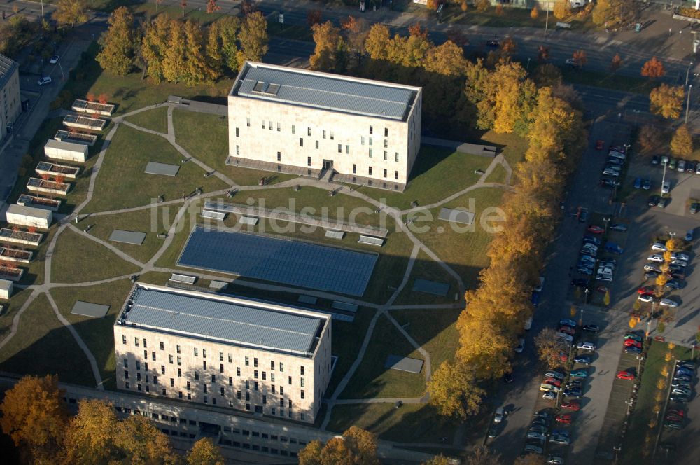 Dresden von oben - Campus- Gebäude der Universität TU Technische Universität in Dresden im Bundesland Sachsen, Deutschland