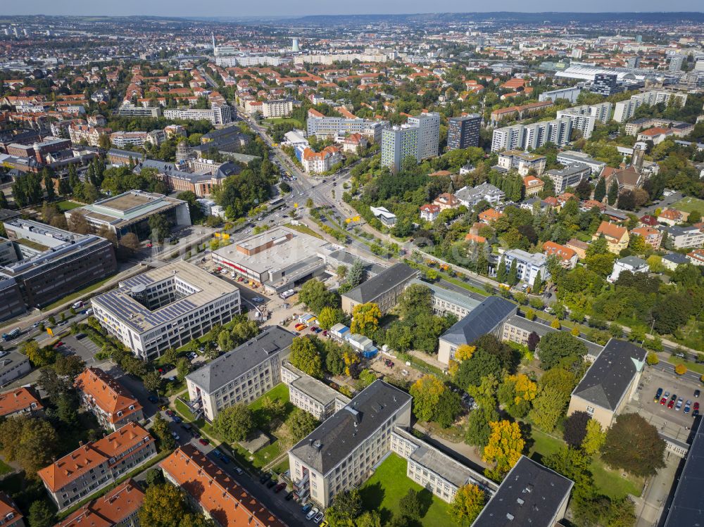 Dresden von oben - Campus- Gebäude der Universität TU Technische Universität in Dresden im Bundesland Sachsen, Deutschland