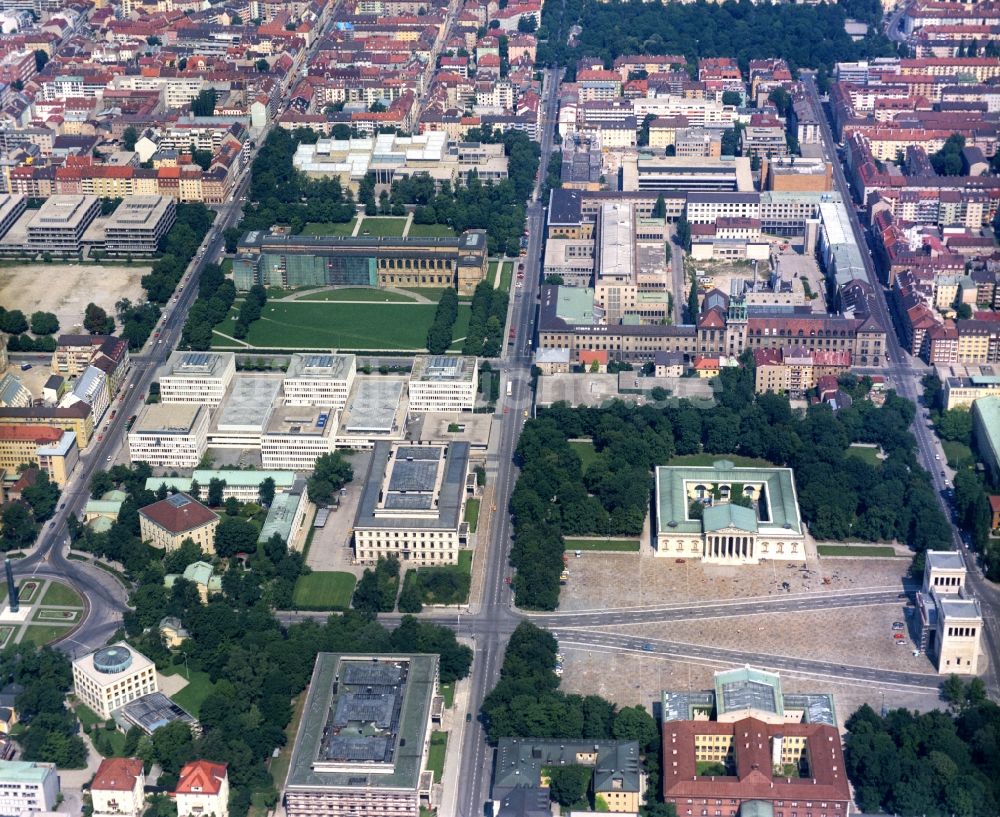 Luftbild München - Campus- Gebäude der Universität Technische Universität München im Ortsteil Maxvorstadt in München im Bundesland Bayern, Deutschland