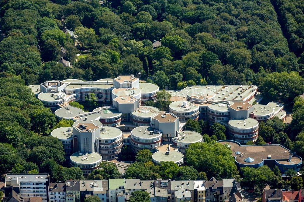 Luftbild Duisburg - Campus- Gebäude der Universität - umgangssprachlich Keksdosen genannt - Essen-Duisburg im Bundesland Nordrhein-Westfalen