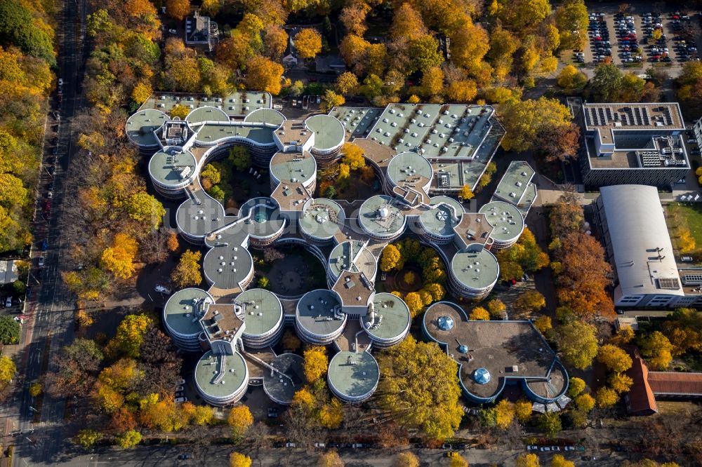 Duisburg aus der Vogelperspektive: Campus- Gebäude der Universität - umgangssprachlich Keksdosen genannt - Essen-Duisburg im Bundesland Nordrhein-Westfalen