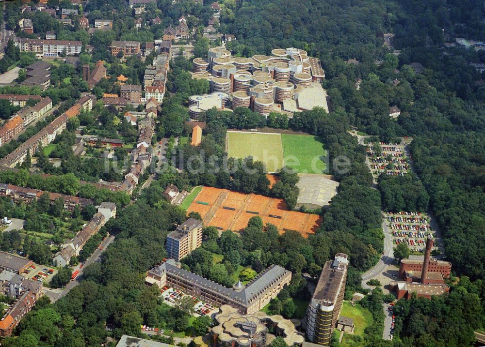 Duisburg von oben - Campus- Gebäude der Universität Uni Duisburg-Essen an der Lotharstraße in Duisburg im Bundesland Nordrhein-Westfalen