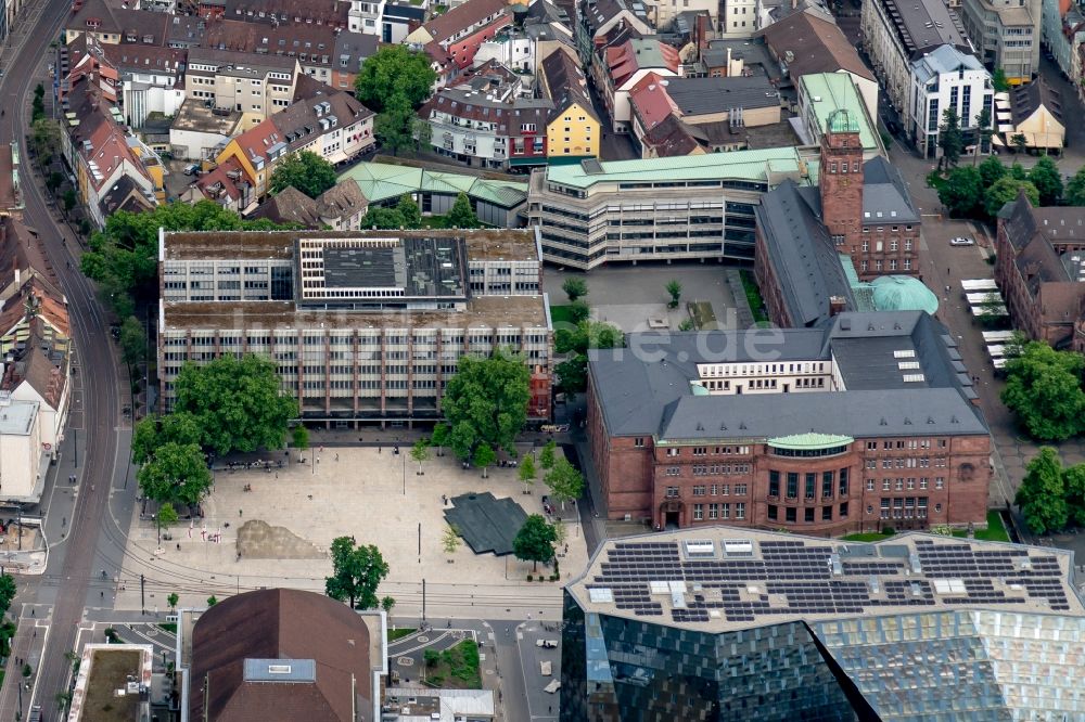 Freiburg im Breisgau von oben - Campus- Gebäude der Universität Uni Freiburg in Freiburg im Breisgau im Bundesland Baden-Württemberg, Deutschland