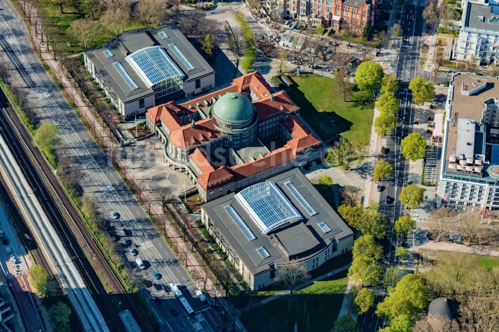 Luftaufnahme Hamburg - Campus- Gebäude der Universität der Universität Hamburg an der Edmund-Siemers-Allee im Ortsteil Rotherbaum in Hamburg, Deutschland